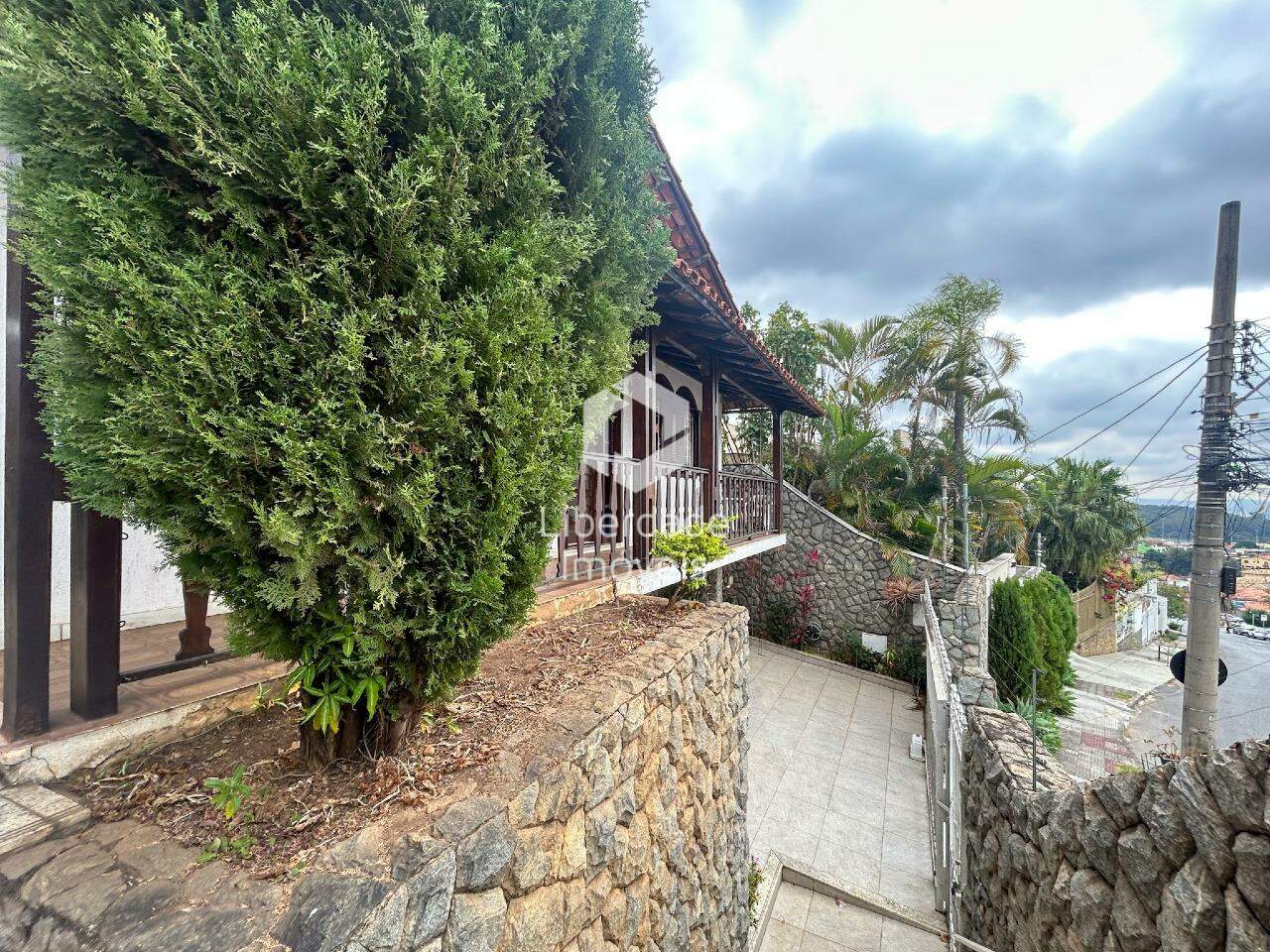 Casa à venda, 4 quartos no Caiçara.: 