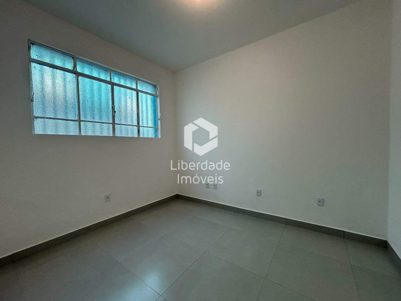 Apartamento à venda, 2 quartos no Cachoeirinha.: 