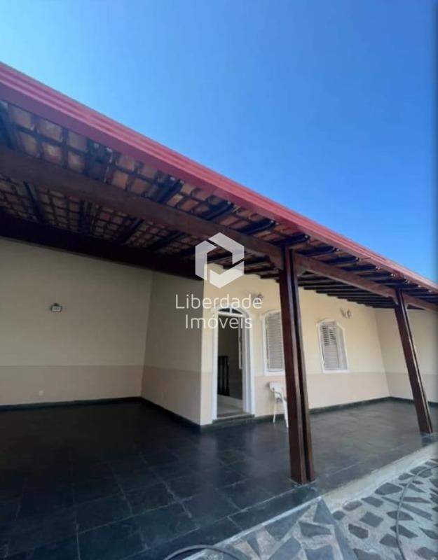 Casa à venda, 3 quartos no Alvorada.: 