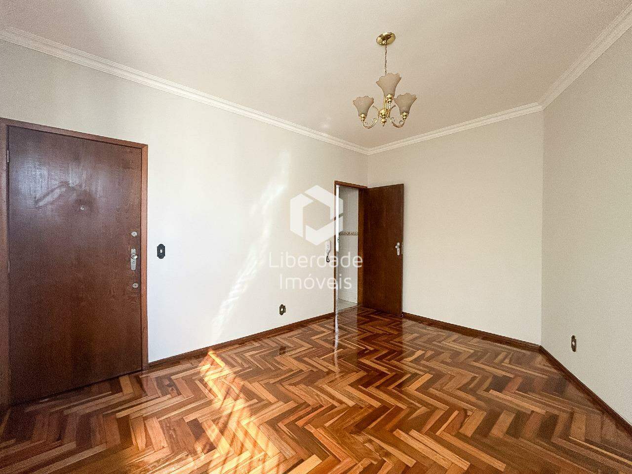 Apartamento para aluguel, 3 quartos no CaiçaraAdelaide.: 