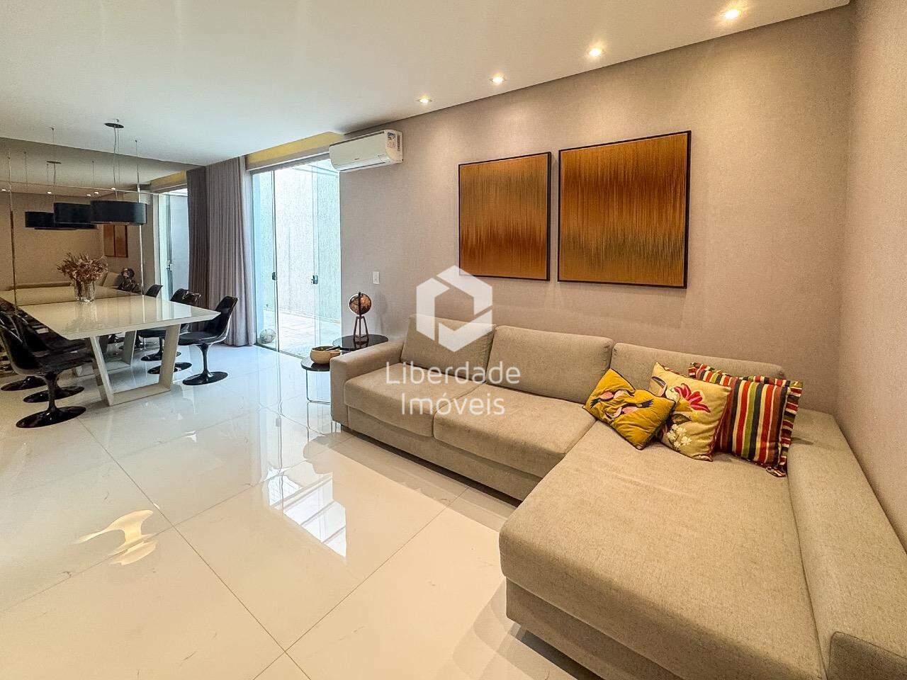 Apartamento com área privativa à venda, 4 quartos no Alto Barroca.: 
