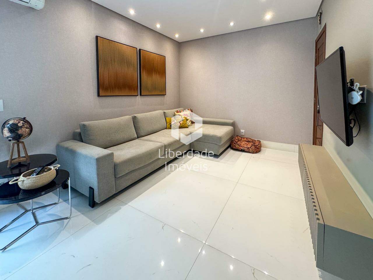 Apartamento com área privativa à venda, 4 quartos no Alto Barroca.: 
