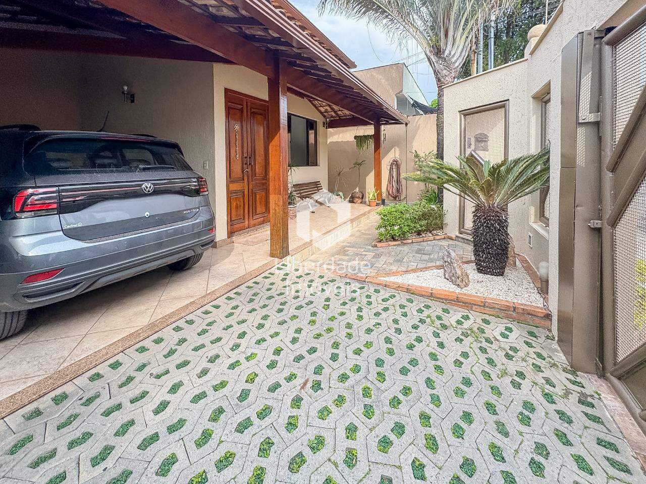 Casa à venda, 4 quartos no Itapoã.: 