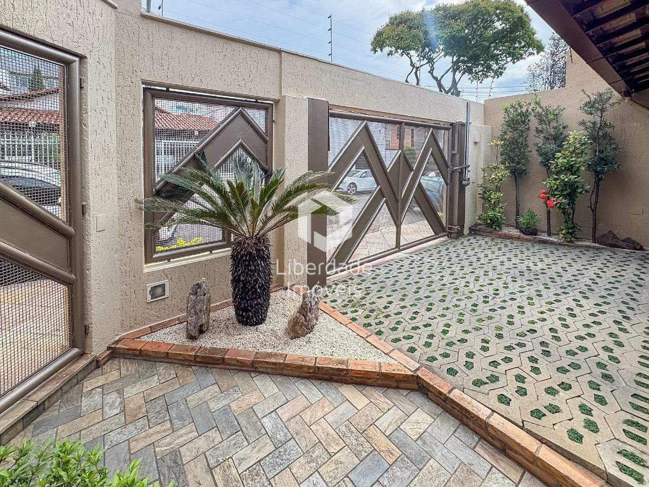 Casa à venda, 4 quartos no Itapoã.: 