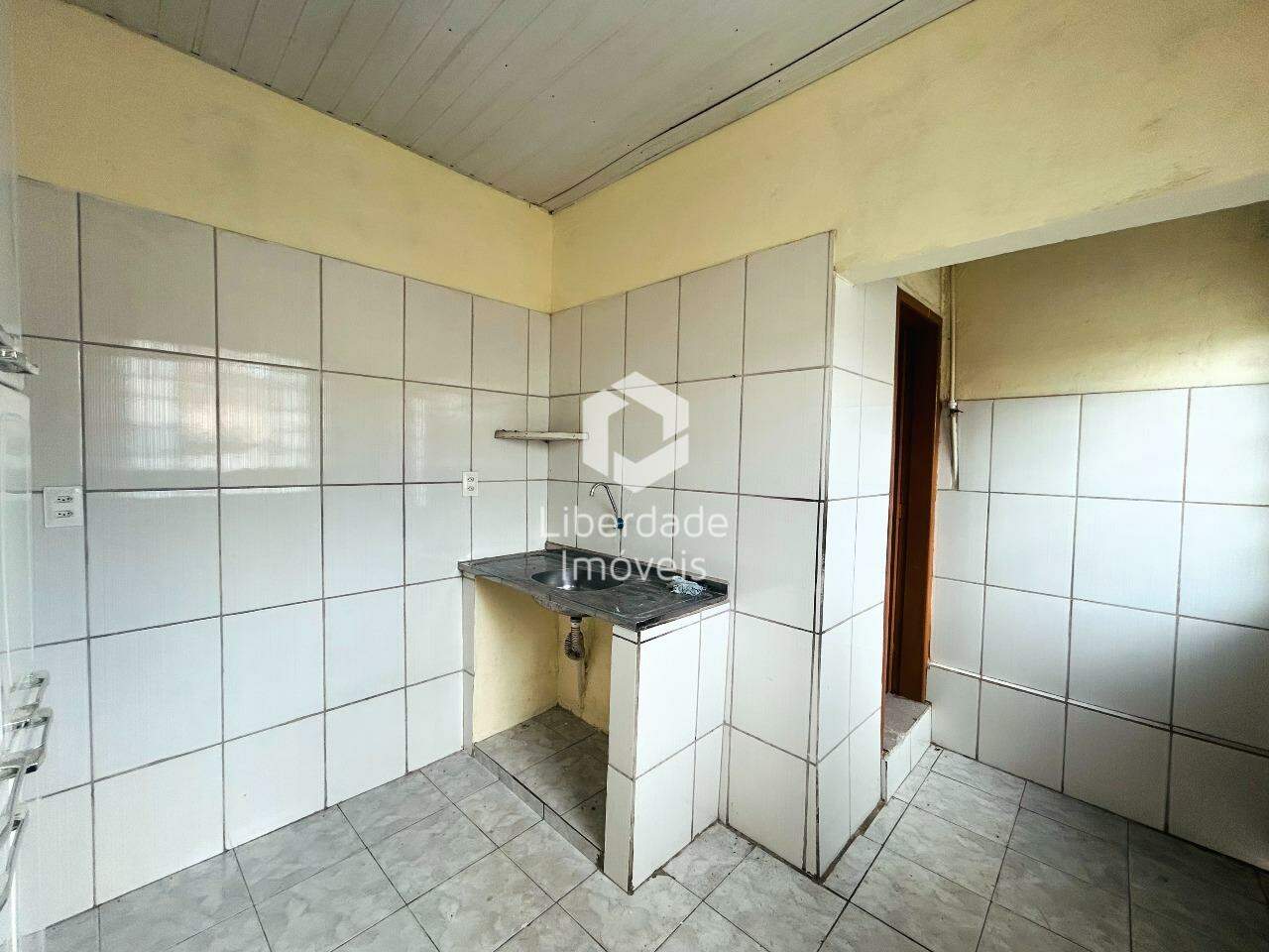 Barracão para aluguel, 2 quartos no Caiçara.: 