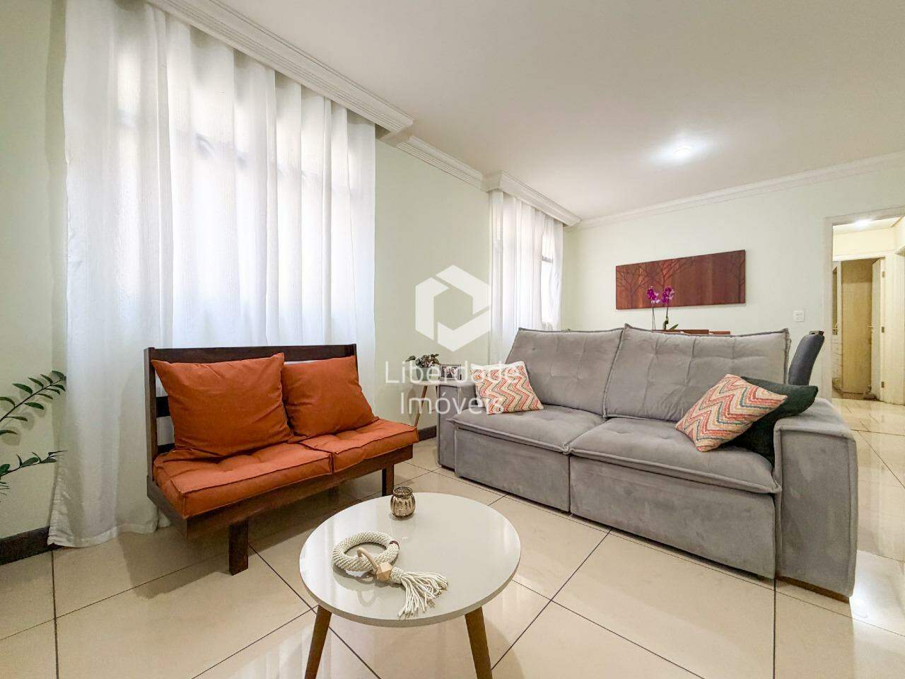 Apartamento com área privativa à venda, 3 quartos no Santa Cruz.: 