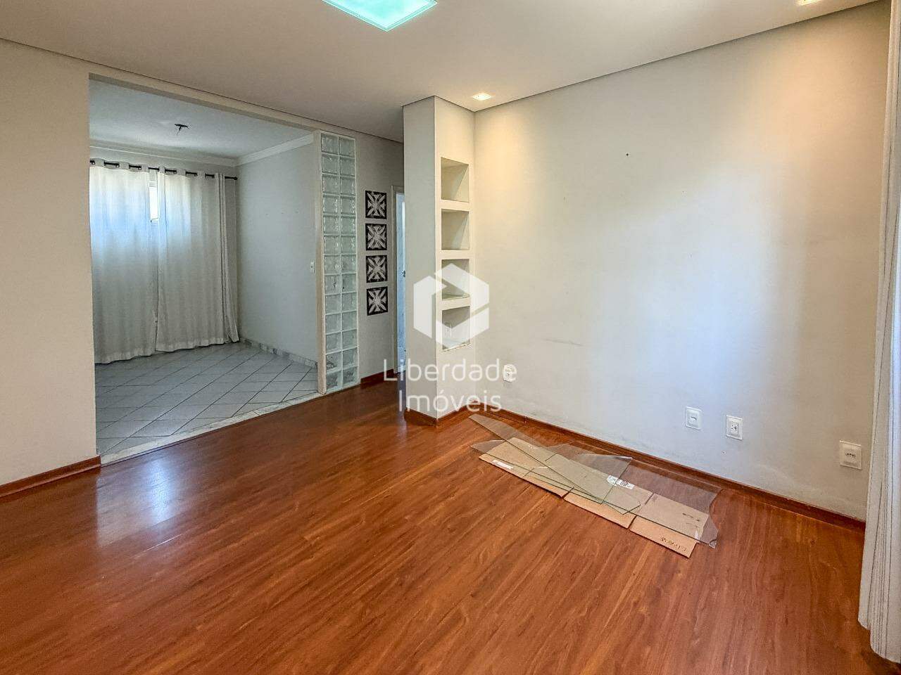 Apartamento à venda, 2 quartos no Caiçara.: 