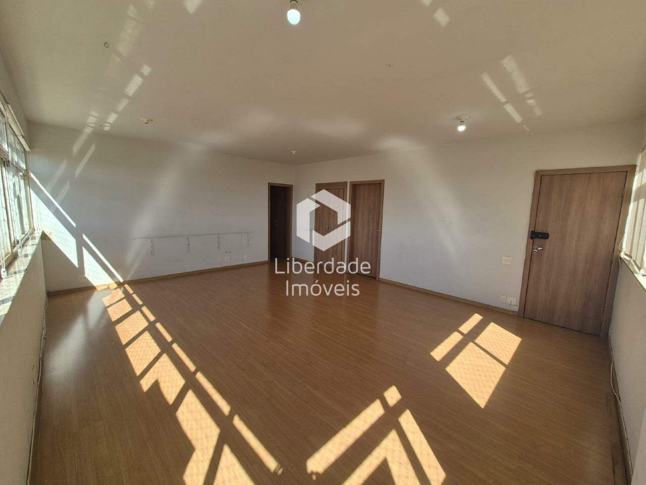 Apartamento à venda, 3 quartos no Cruzeiro.: 