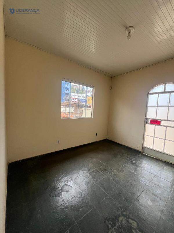 casa para aluguel no Centro: 
