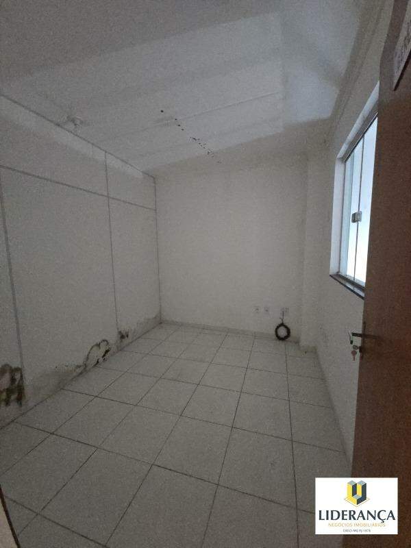 ponto comercial à venda no Limoeiro: 