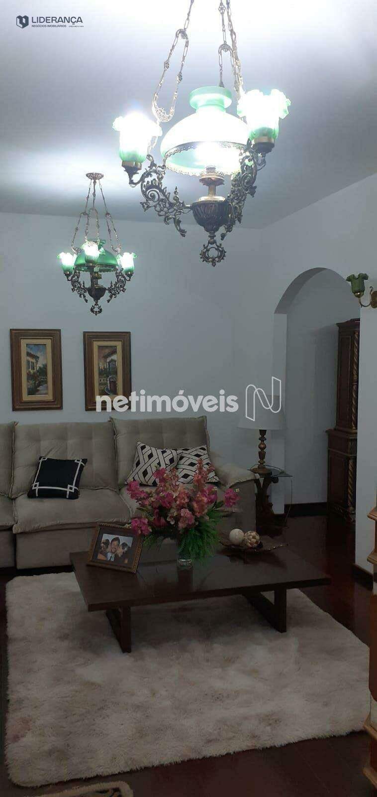 casa à venda no Centro:  