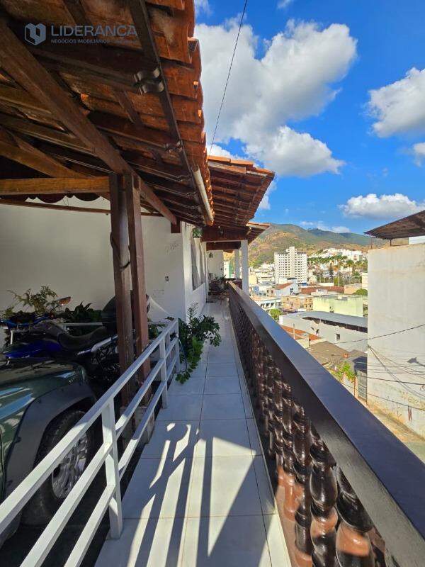 casa à venda no Centro: 