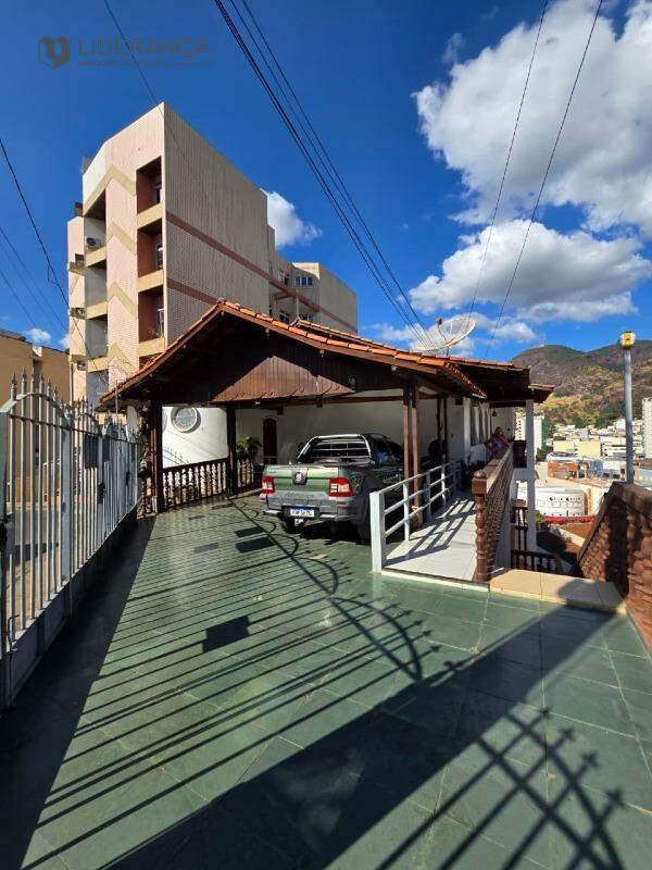 casa à venda no Centro: 