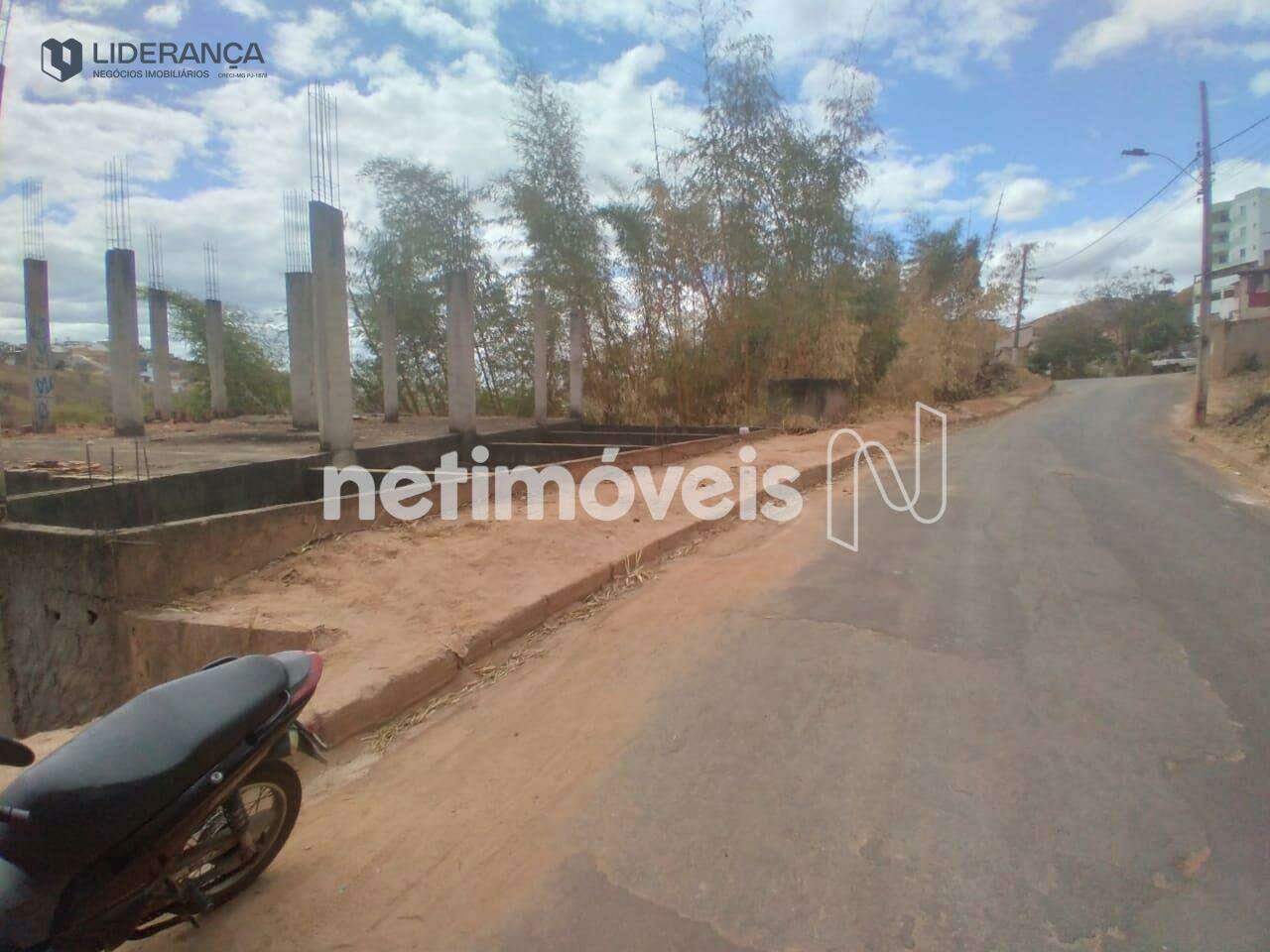 lote à venda no Santa Zita:  