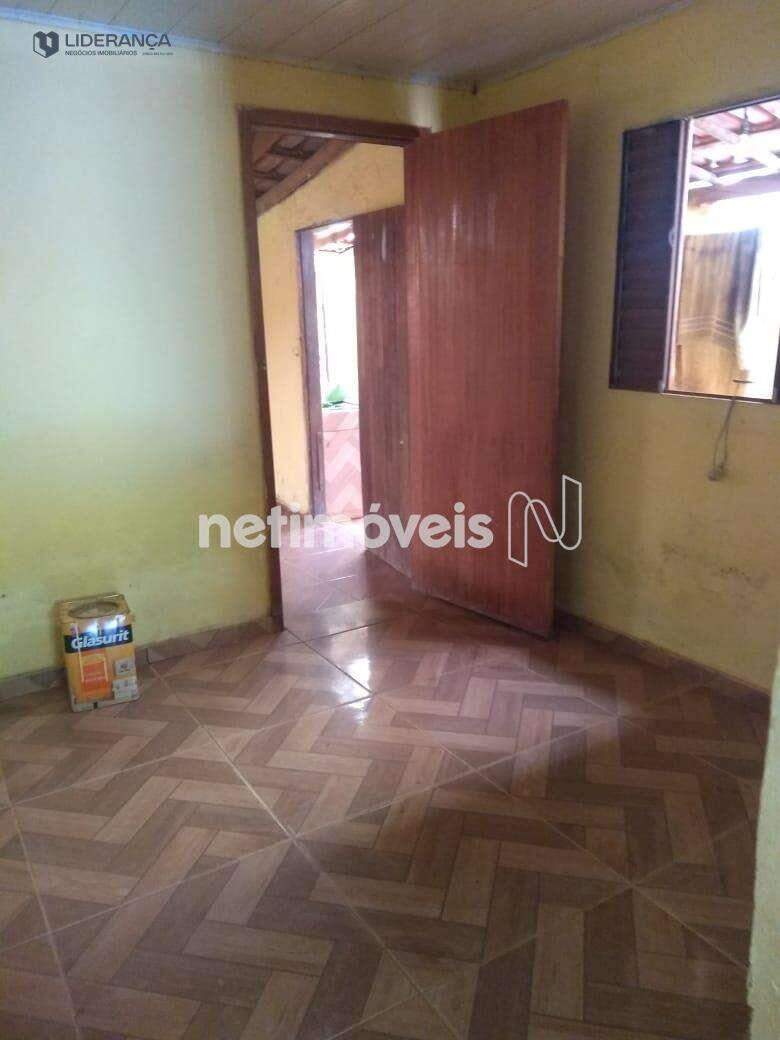 casa à venda no Distrito Dom Lara:  