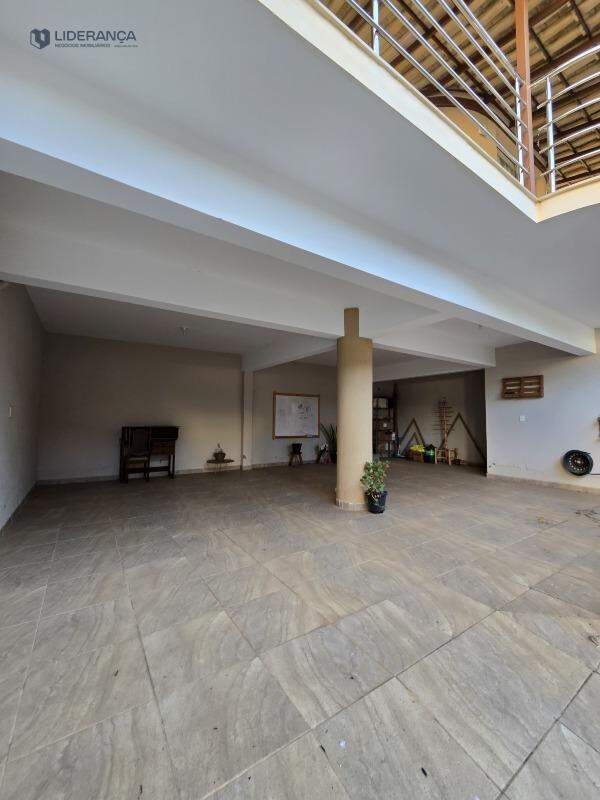 casa à venda no Floresta: 