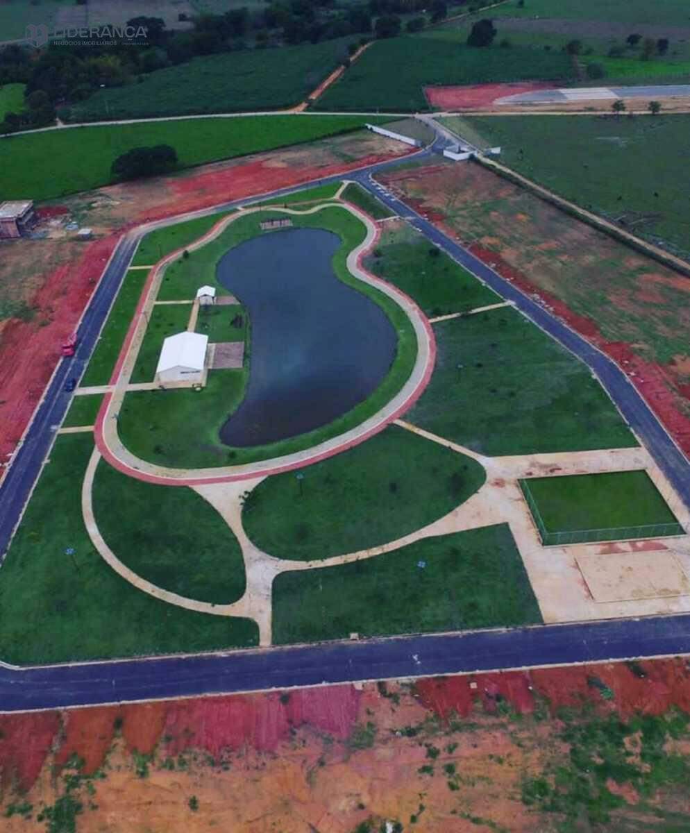 lote à venda no Vitor Hugo: 