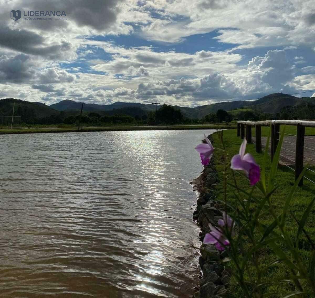 lote à venda no Vitor Hugo: 