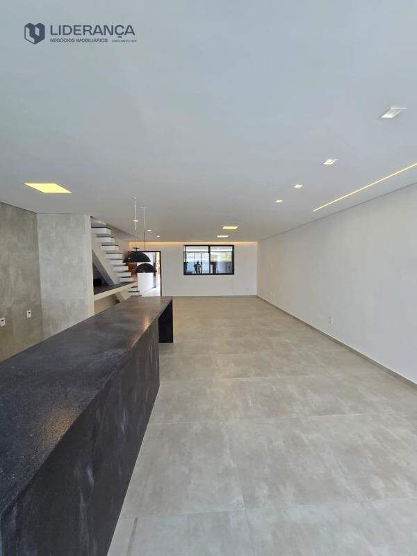 casa geminada à venda no Loteamento Residencial Jardins La vie: 