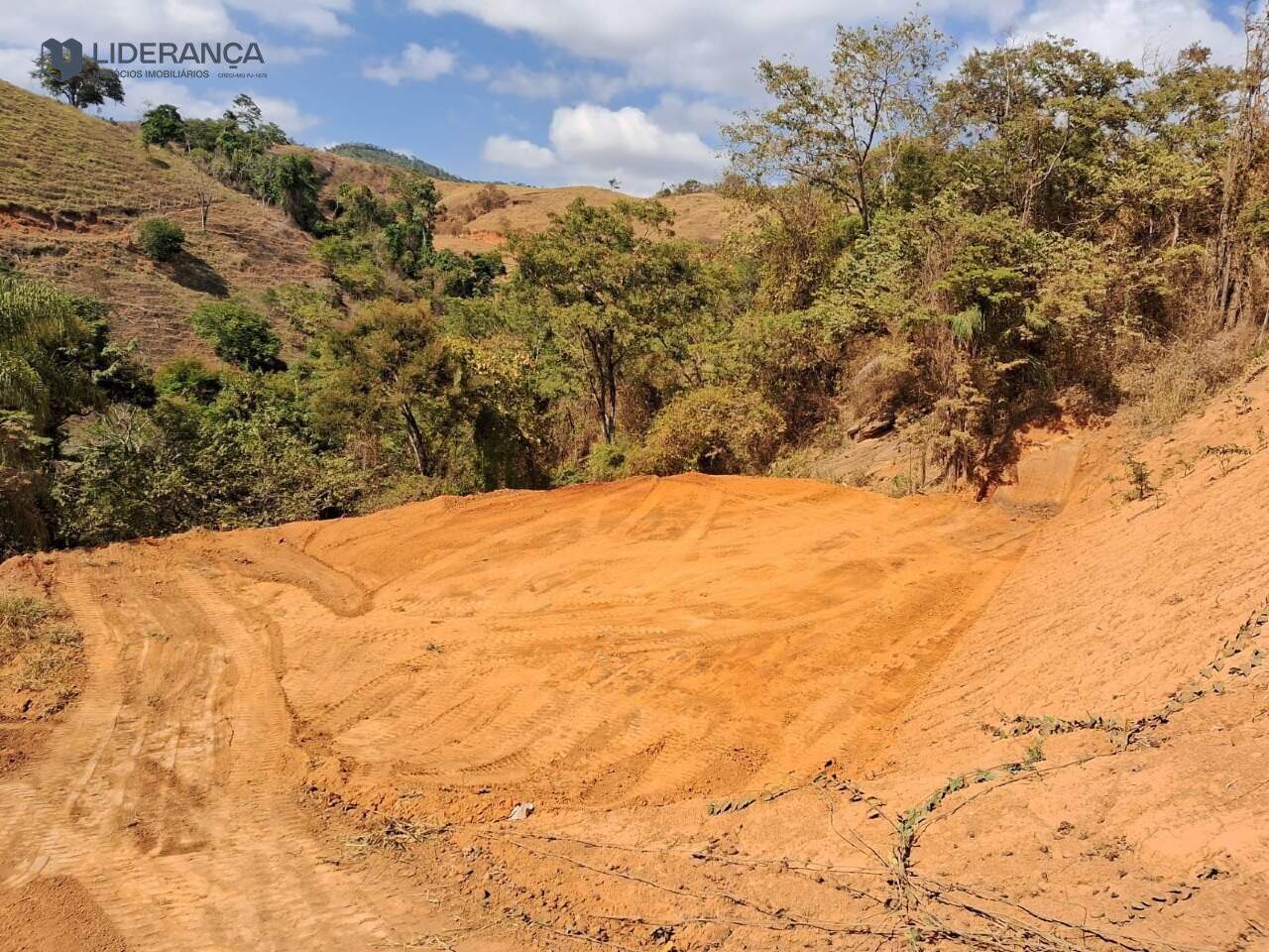 chácara à venda no Distrito Dom Lara: 