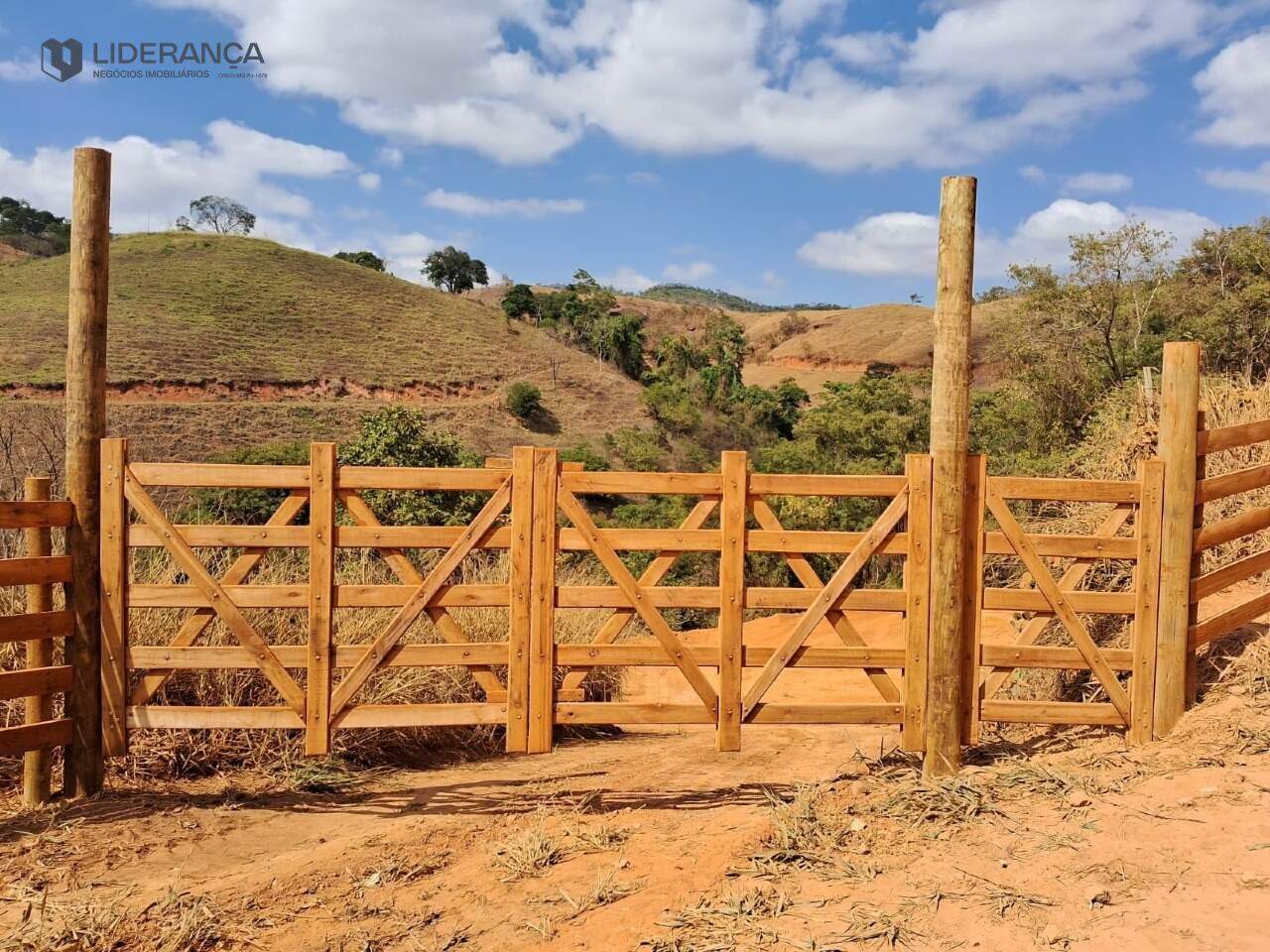 chácara à venda no Distrito Dom Lara: 