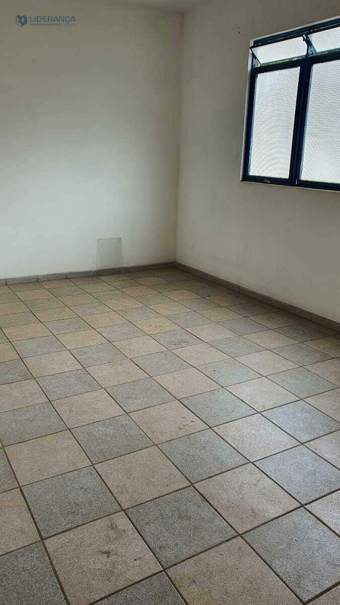 casa à venda no Centro: 