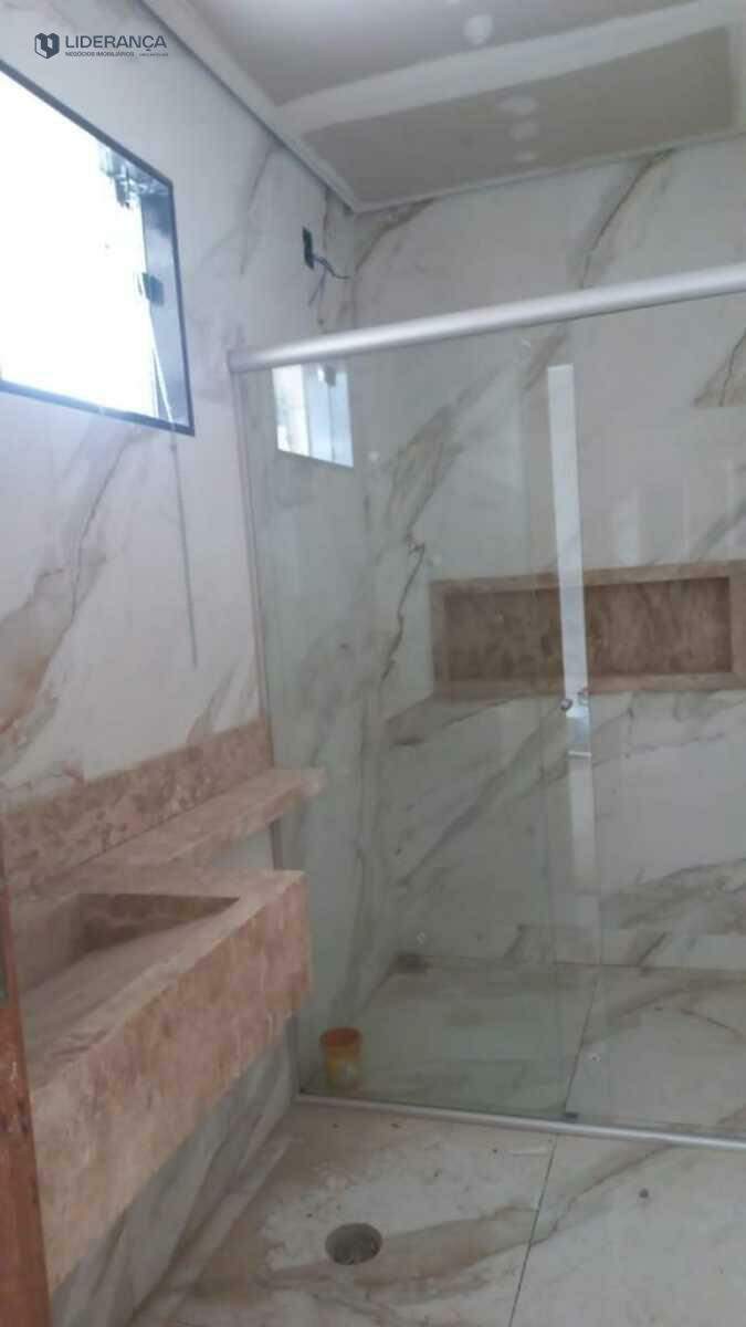 casa geminada à venda no Centrro: 