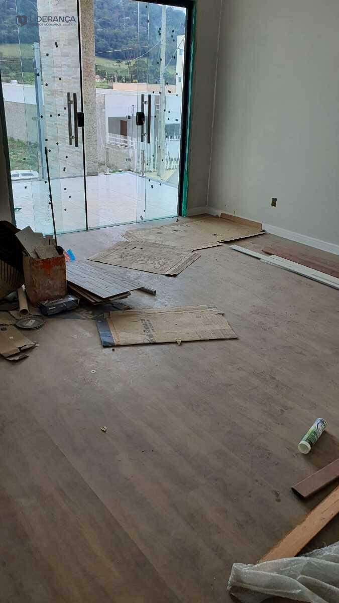 casa geminada à venda no Centrro: 