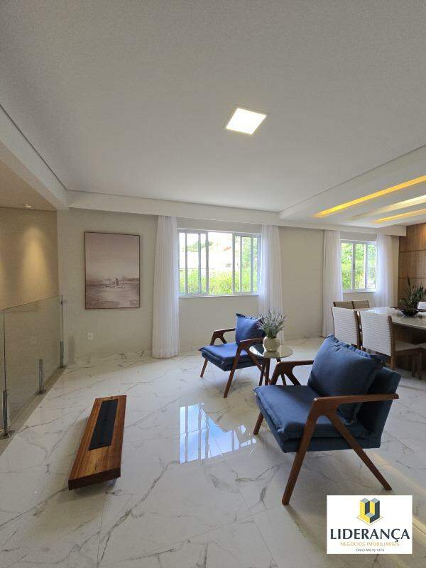 casa em condomínio à venda no Condomínio Residencial Lagoas da Serra: 
