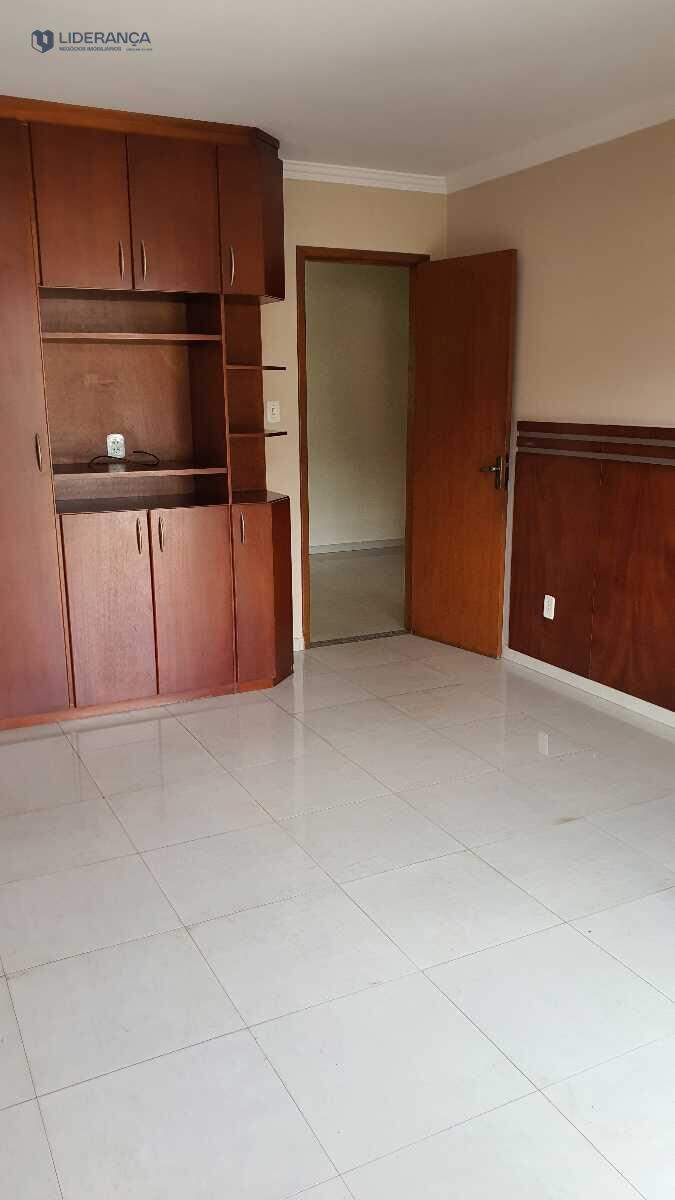casa à venda no Dário Grossi: 