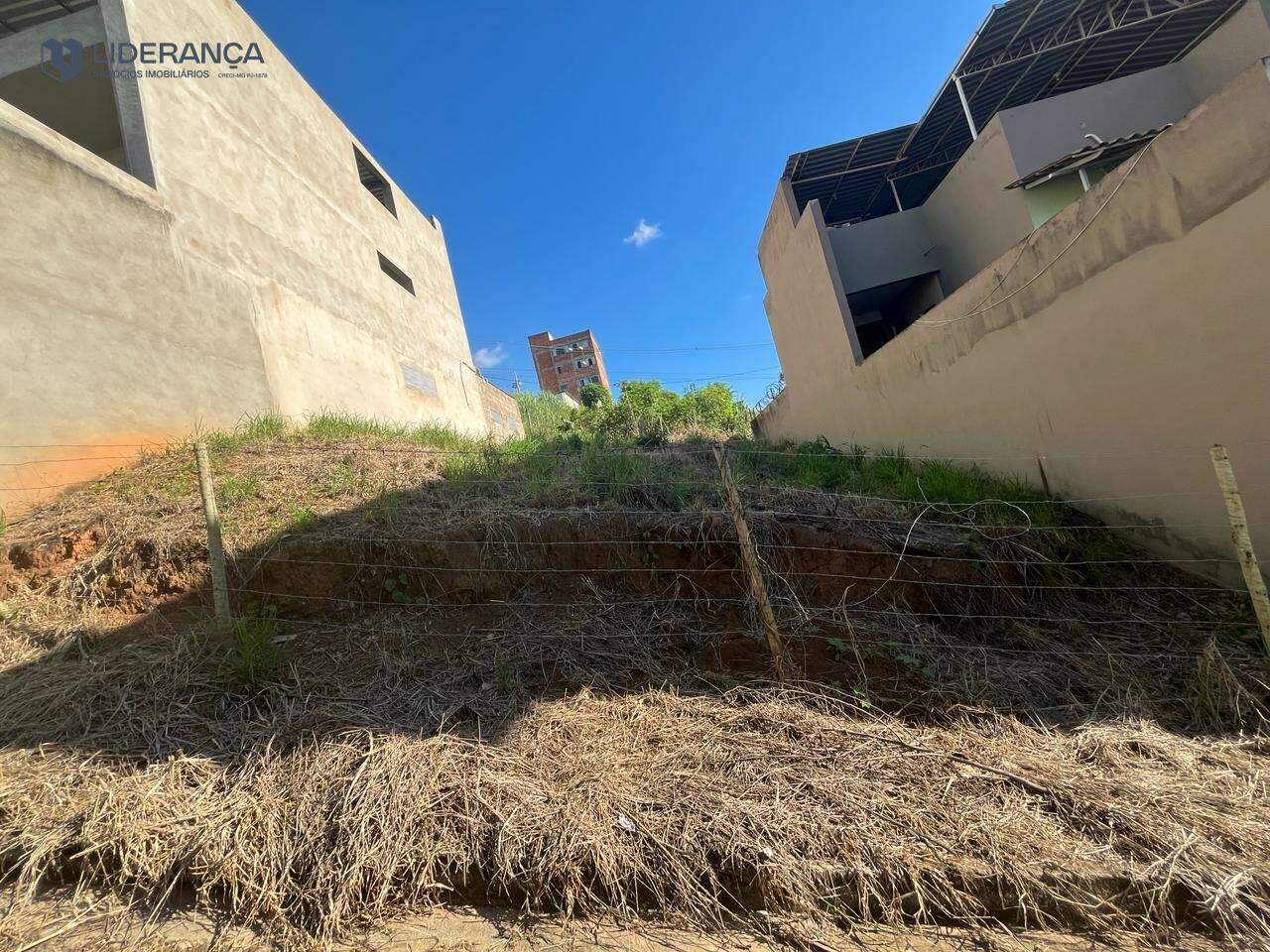 lote à venda no Zacarias: 