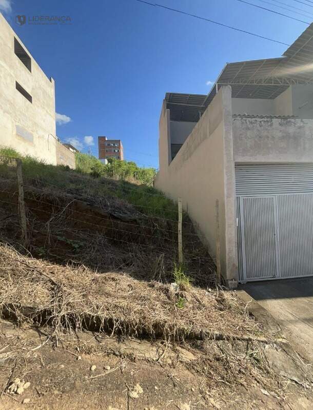 lote à venda no Zacarias: 