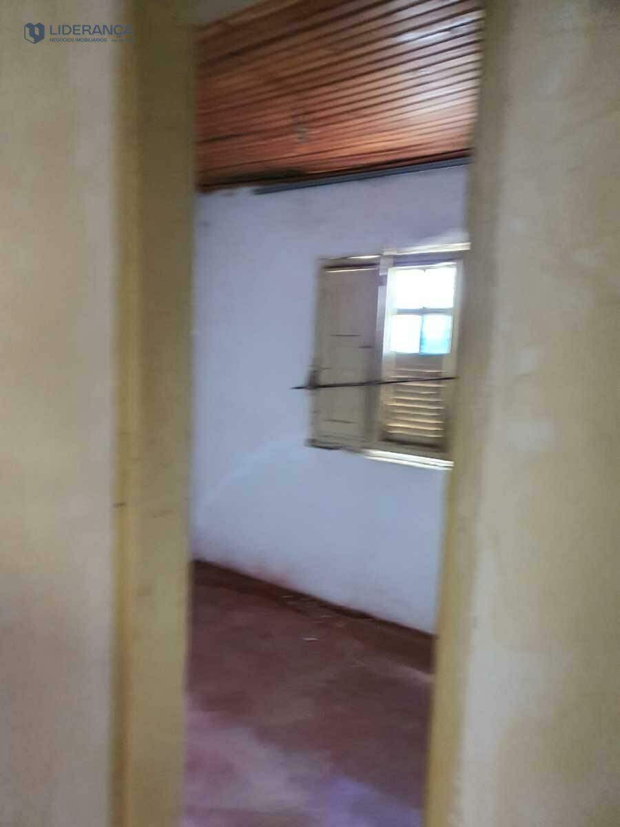 casa à venda no Centro: 