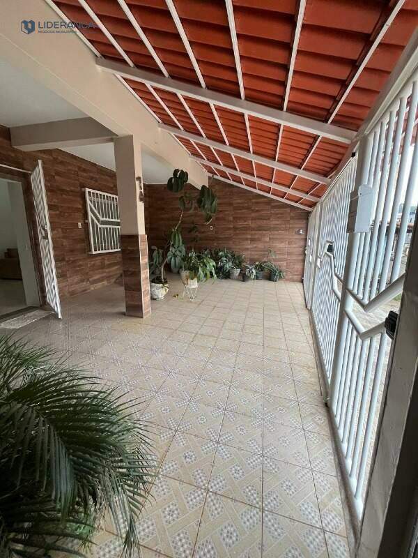 casa à venda no VALE DO SOL: 