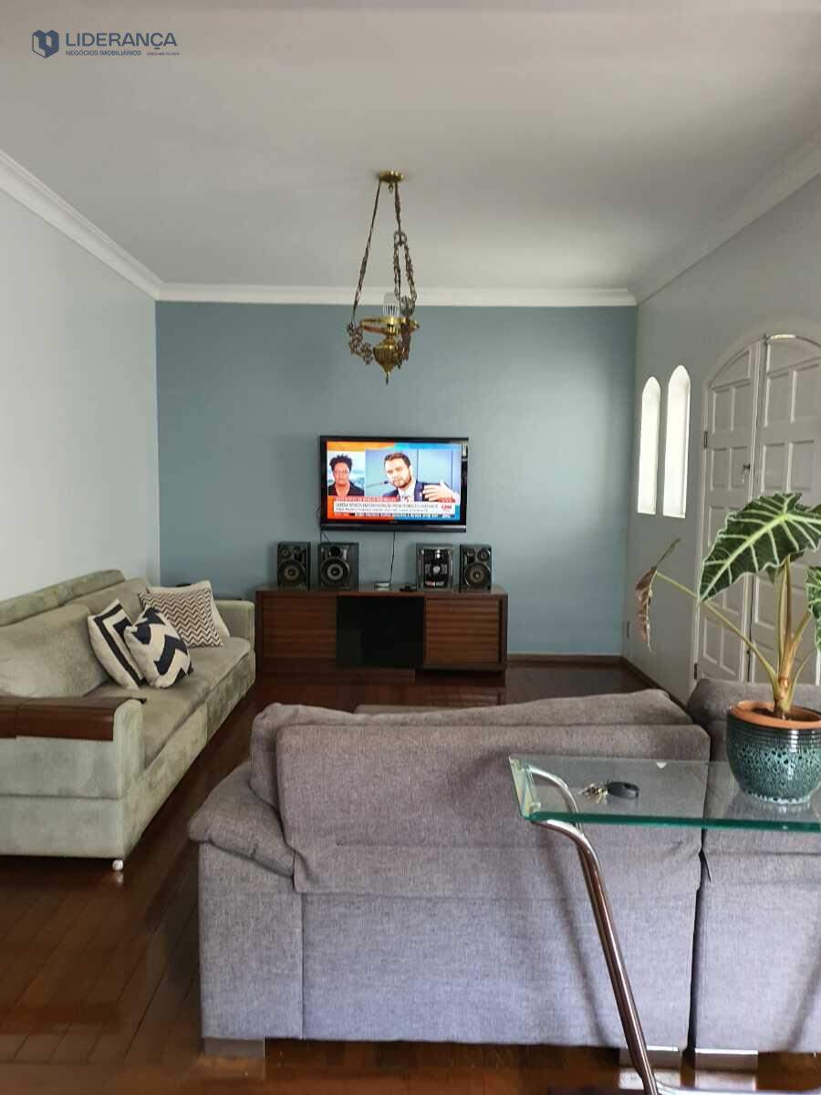 casa à venda no Dário Grossi: 