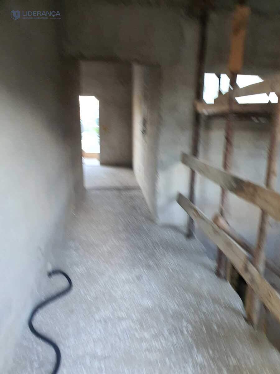 casa à venda no Dário Grossi: 