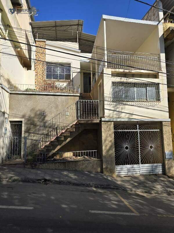 casa à venda no Centro: 