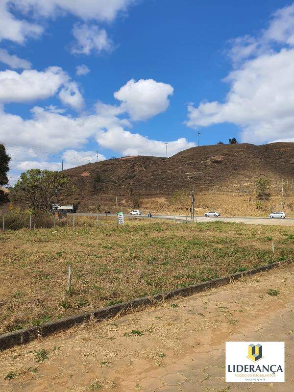 lote à venda no Ubaporanga: 