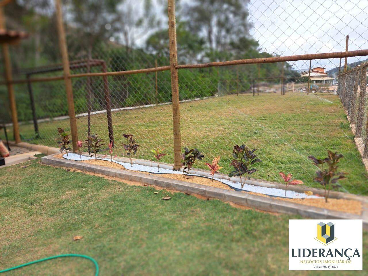 lote em condomínio à venda no Condomínio Residencial Lagoas da Serra: 