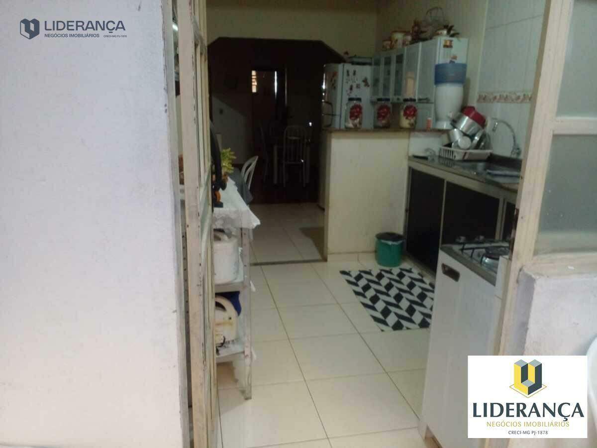 casa à venda no Santa Cruz: 