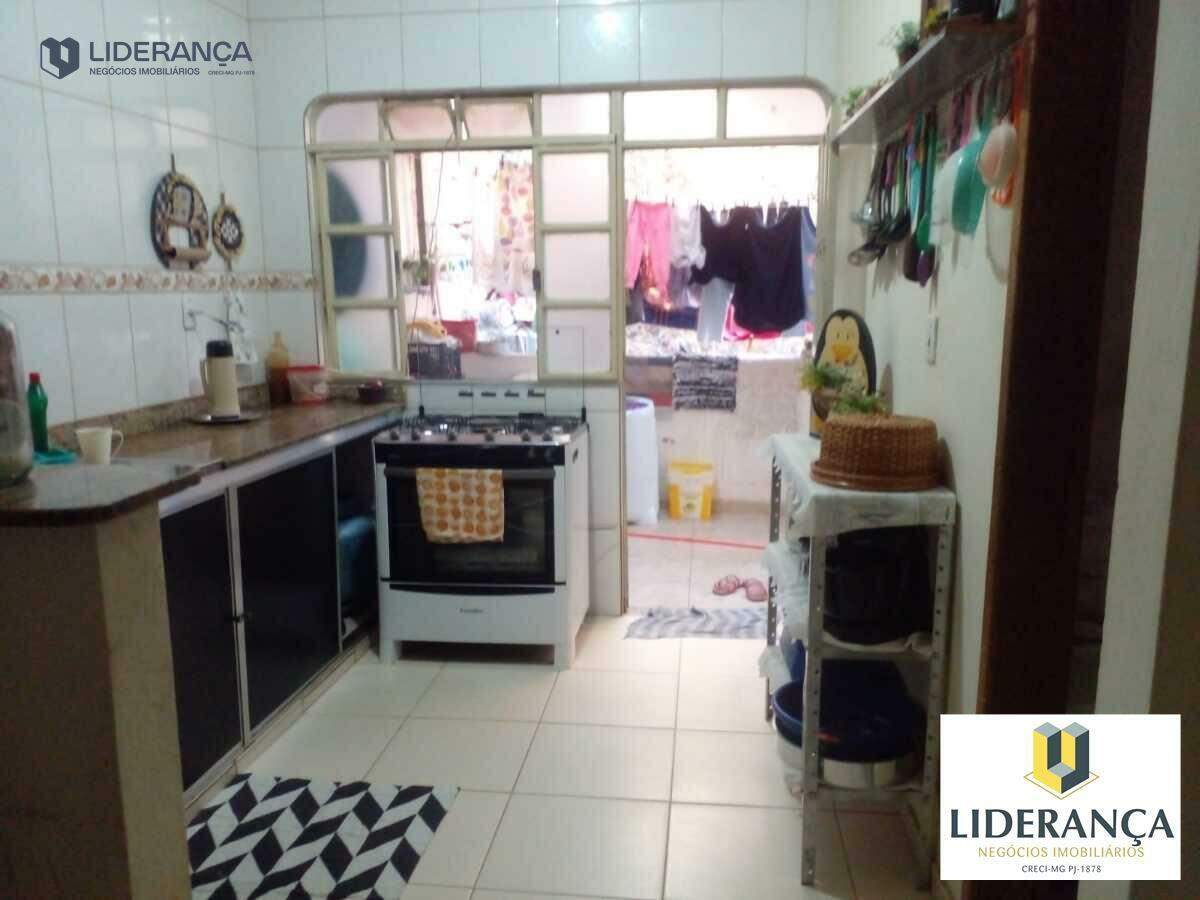 casa à venda no Santa Cruz: 