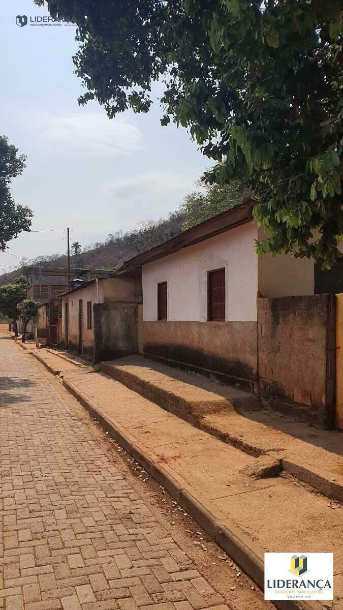 casa à venda no DIST.SANTA EFIGENIA: 