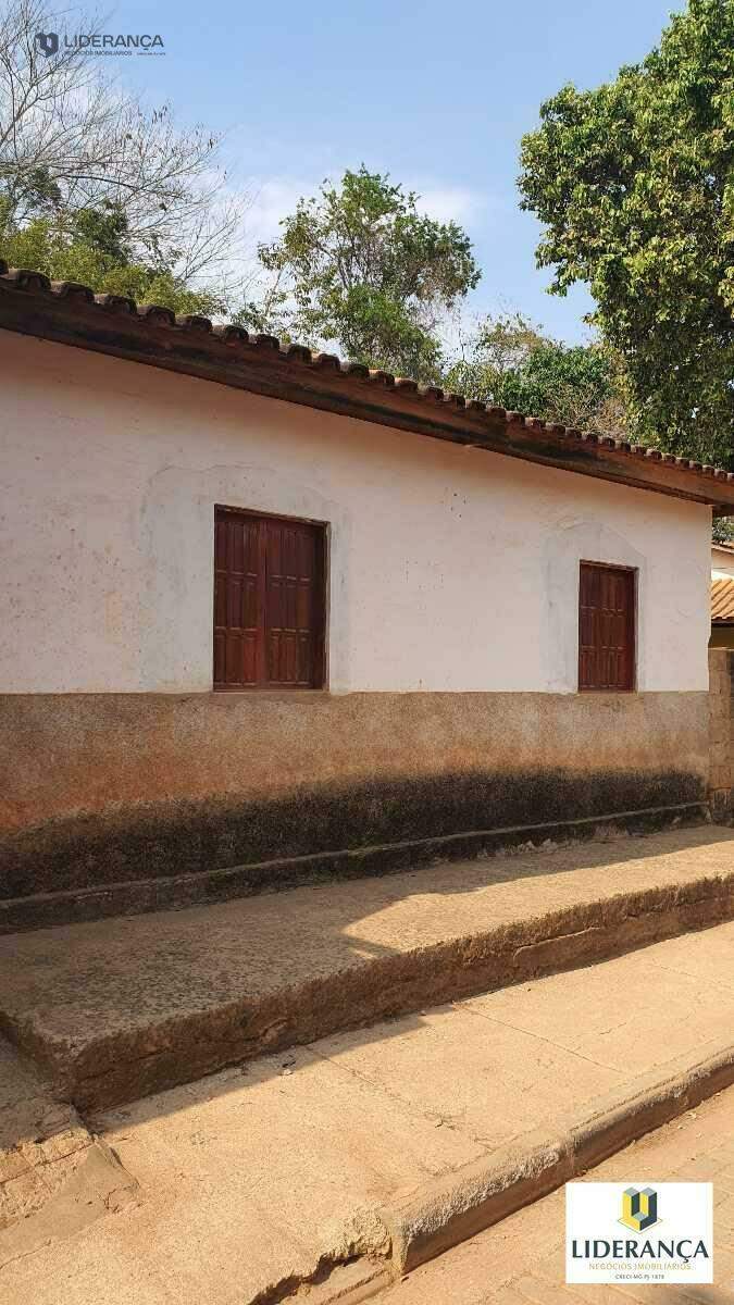 casa à venda no DIST.SANTA EFIGENIA: 