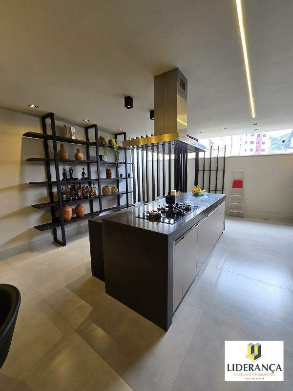 casa à venda no Centro: 