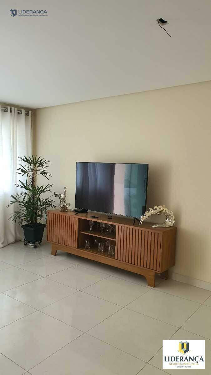 casa geminada à venda no Esplanada: 