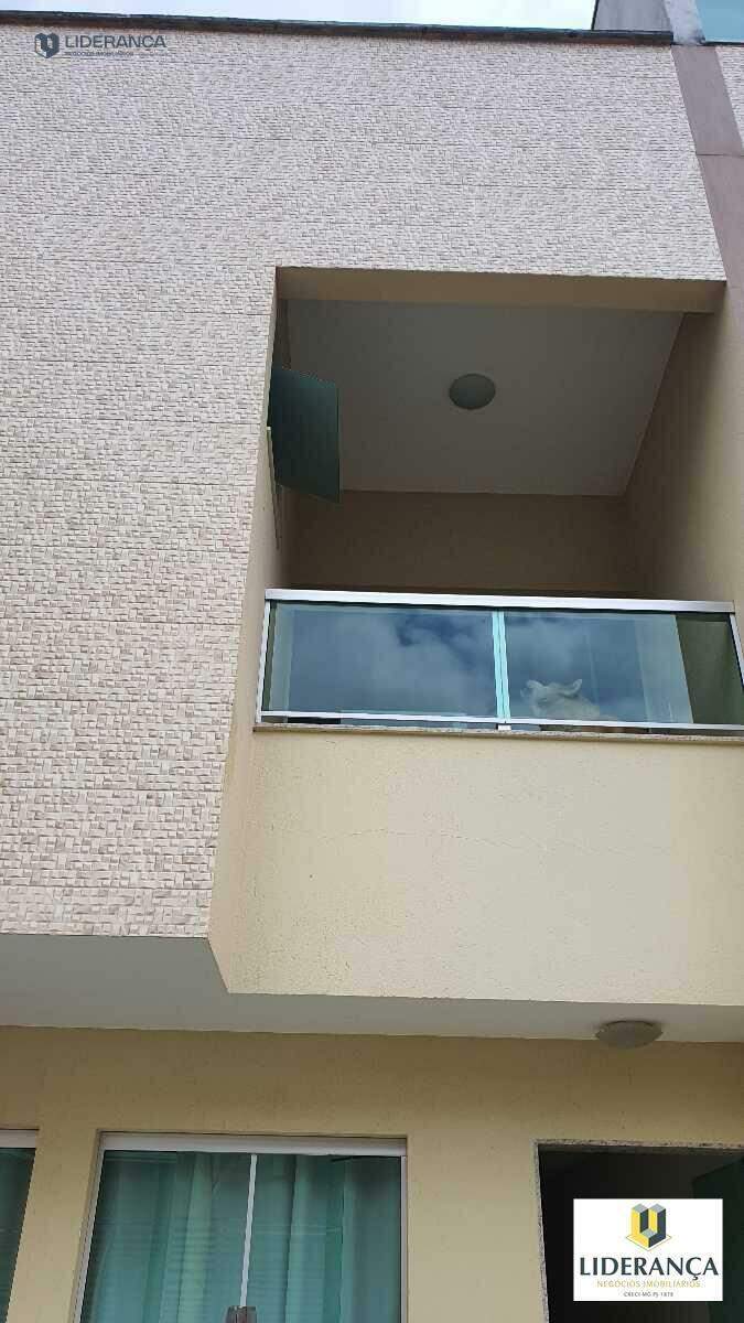 casa geminada à venda no Esplanada: 