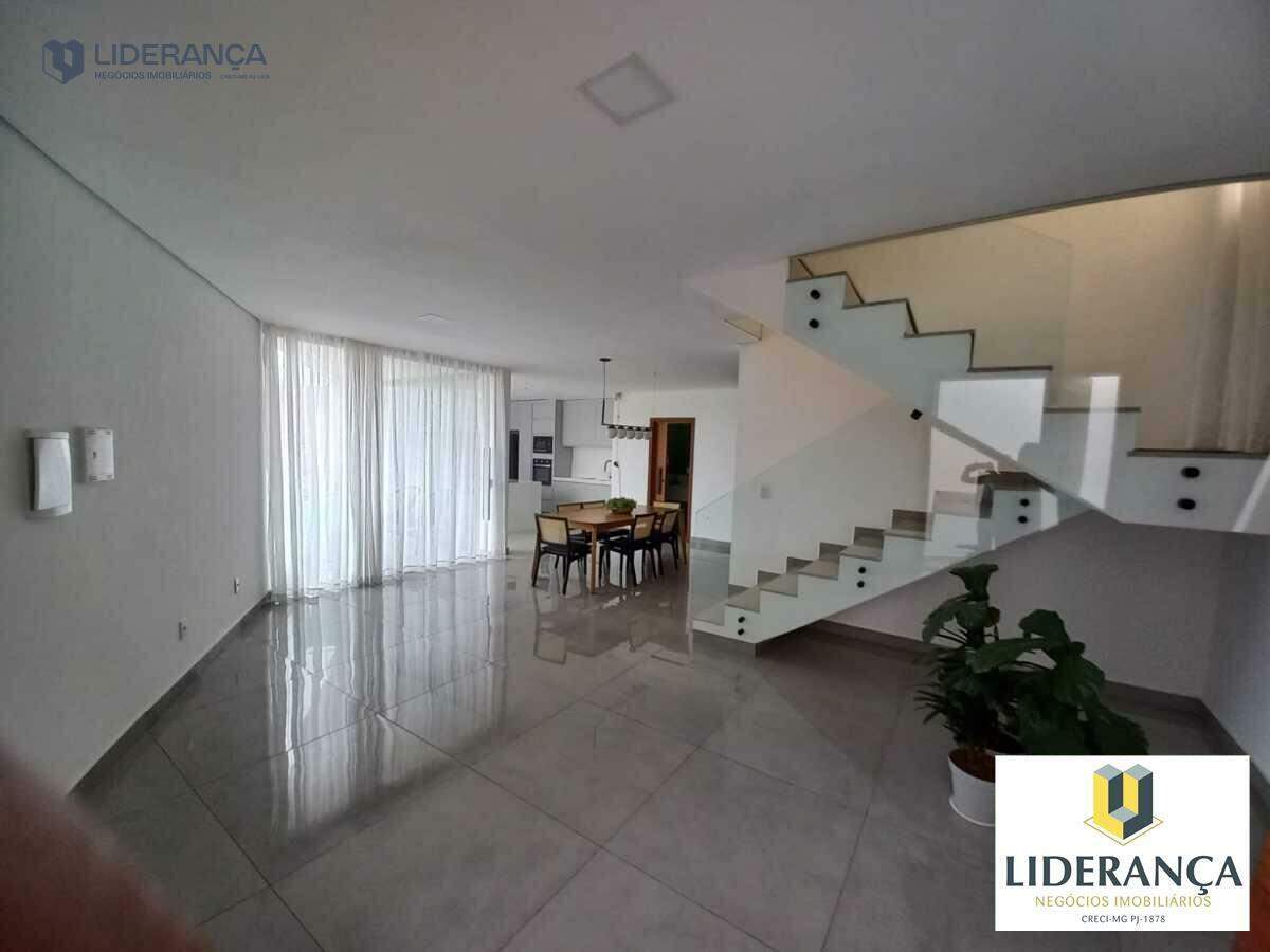 casa à venda no Zacarias: 