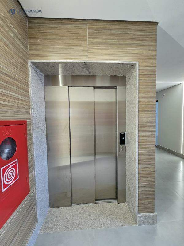 sala à venda no Centro: 