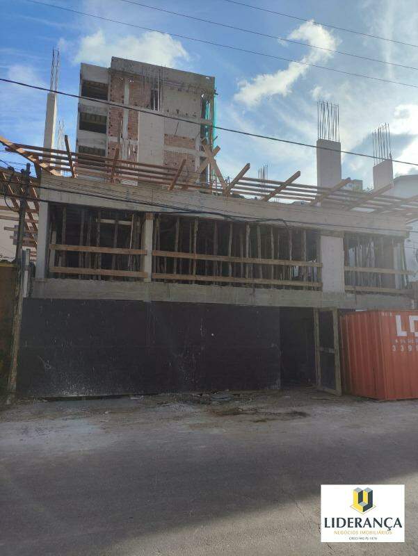 apartamento à venda no Limoeiro: 