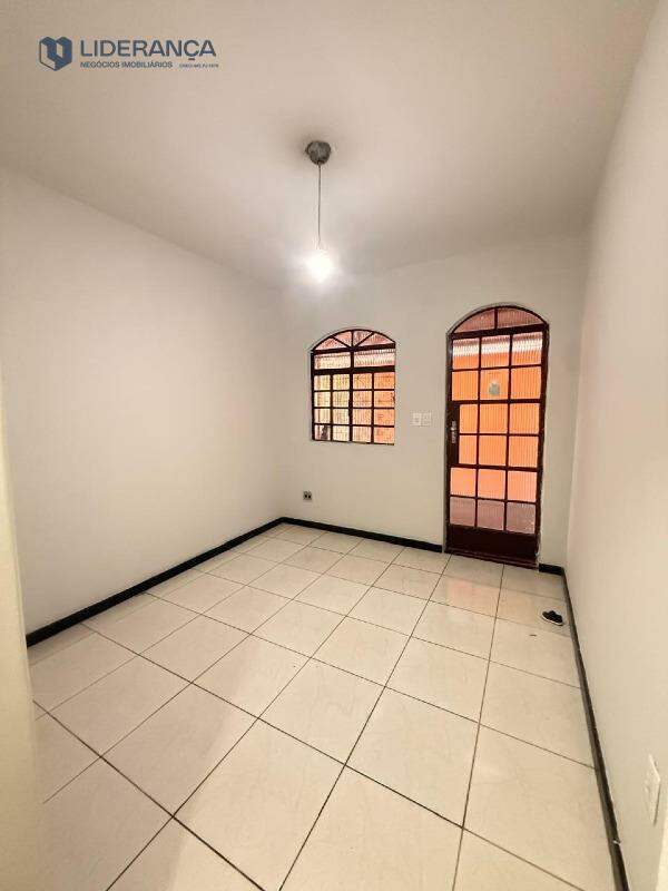 casa para aluguel no Centro: 